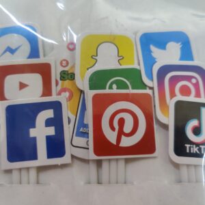 Theme toppers-SOCIAL MEDIA